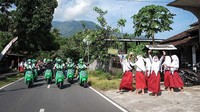Layanan kendaraan listrik sebanyak 50 kendaraan ini akan mulai digunakan dalam waktu dekat sehingga dapat digunakan wisatawan di masa liburan-liburan mendatang.