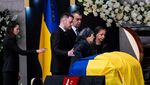 Jenazah Presiden Pertama Ukraina Dimakamkan