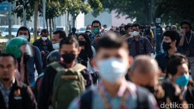 Begini Aktivitas Warga Usai Pelonggaran Aturan Bermasker