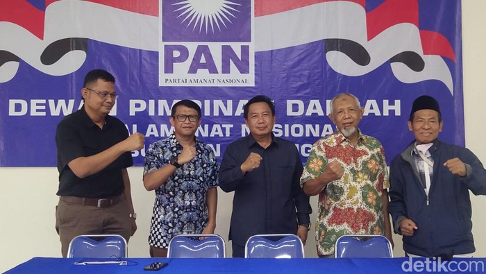 DPD PAN Subang buka suara terkait kasus ijazah palsu Kadernya Popon Supriatin.