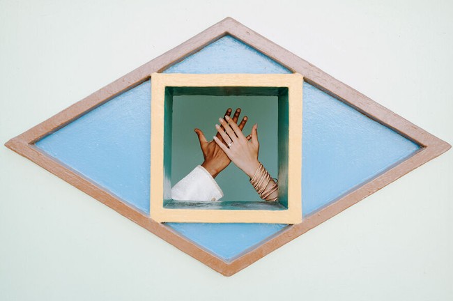 Karya Andri Tei, Little India, Singapura. Foto: Dok. Junebug Weddings