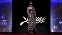 Deepika Padukone tampil dengan busana Sari. (Foto: Vianney Le Caer/Invision/AP/Vianney Le Caer)