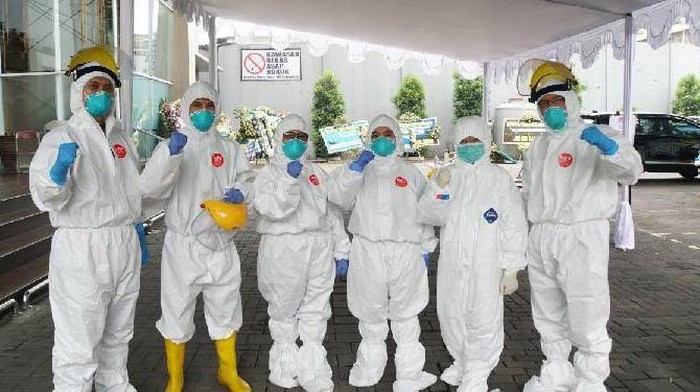 Pemerintah memperpanjang insentif pajak terhadap barang untuk penanganan Covid-19 dan pajak penghasilan bagi tenaga kesehatan. Insentif diperpanjang hingga 30 Juni 2022.