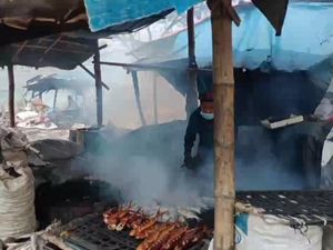 Sensasi Gurih Sedap Cicipi Aneka Ikan Asap Lamongan