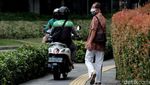 Aksi Biker +62 Terabas Trotoar Depan Metropole Jakarta
