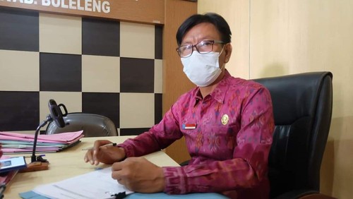 Kepala Disdikpora Kabupaten Buleleng Made Astika
