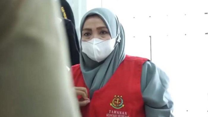 Ketua Komnas PA Riau  Dewi Arisant saat dieksekusi.