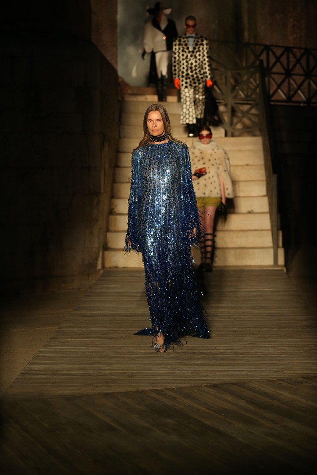 Fashion show Gucci Cruise 2023 digelar di Castel del Monte, sebuah kastil di Puglia, Italia. Kastil yang sudah berdiri sejak abad ke-13 ini dibangun Raja Frederick II yang menguasai Romawi, Sicilia, Italia, Jerman, dan Yerusalem. Dok. Gucci.  