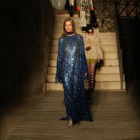 Fashion show Gucci Cruise 2023 digelar di Castel del Monte, sebuah kastil di Puglia, Italia. Kastil yang sudah berdiri sejak abad ke-13 ini dibangun Raja Frederick II yang menguasai Romawi, Sicilia, Italia, Jerman, dan Yerusalem. Dok. Gucci.  