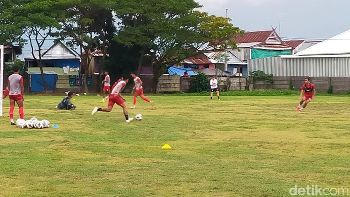Latihan PSM Makassar diikuti 2 pemain trial.