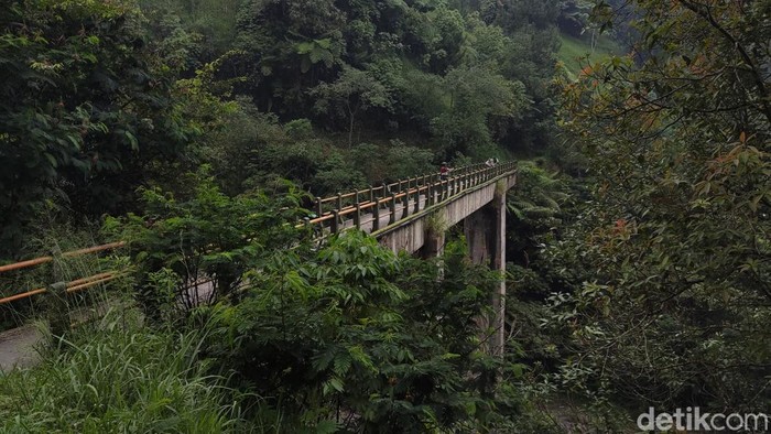 Lokasi syuting Film KKN di Desa Penari Jembatan Plunyon, Kapanewon Cangkringan, Sleman, Rabu (18/5/2022).
