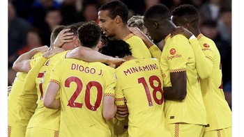 Akun Twitter Liverpool menyambut kemenangan 2-1 atas Southampton. Tiga poin penting, kami lanjut terus, tulis mereka. Foto: Twitter