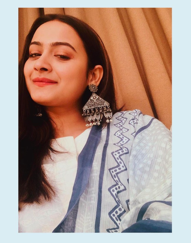 Keluarga Pallabi melaporkan bahwa putrinya itu punya hubungan terlarang dengan Sagnik. Sang kekasih adalah seorang pria yang telah memiliki istri, namun tinggal bareng dengan Pallabi di apartemen sang aktris di Kolkata, India. Foto: dok. Instagram/@pallavidey153