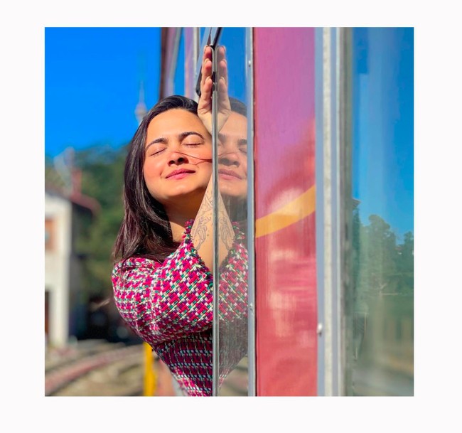 Tidak ada yang menyangka di tengah kariernya yang tengah bersinar, Pallabi tewas dengan tragis. Foto: dok. Instagram/@pallavidey153