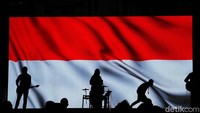 Para peserta juga dihibur dengan musik.