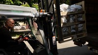 Jumlah yang disiapkan dalam kapasitas besar yang mencapai 5-7 ribu paket makanan.