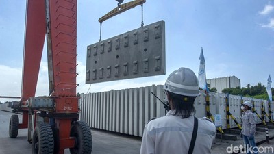 Penampakan Bantalan Rel Kereta Cepat Jakarta-Bandung
