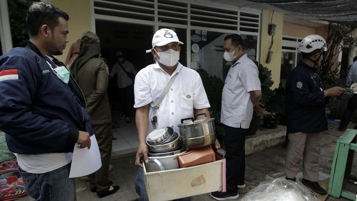 Rumah Dinas Ditjen Hubla di Gunung Sahari Dikosongkan Rumah dinas milik Direktorat Jenderal Perhubungan Laut di Jalan Gunung Sahari, Jakarta Pusat, dikosongkan. Eksekusi dilakukansetelah ada keputusan pengandilan.