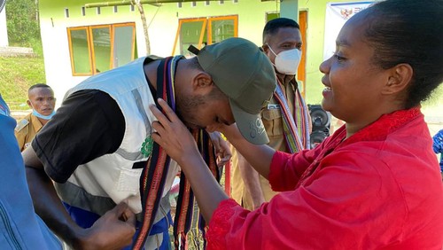 Teknisi Konstruksi Listrik Pedesaan PLN, Luther Simon Rufus Tubulau