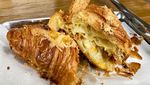 Lagi Hits! Bakery Ini Punya Croissant Jasuke dan Roti Bloeder Enak