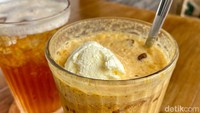 Untuk minuman di The Wheat juga sayang dilewatkan. Kamu bisa mencoba Nastar Creamy Ice Latte (Rp 49.000) dan Ice Rose Tea (Rp 36.000) yang puaskan selera.