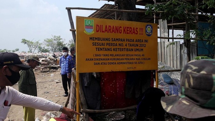 TPS Ilegal di Pebayuran Bekasi Ditutup