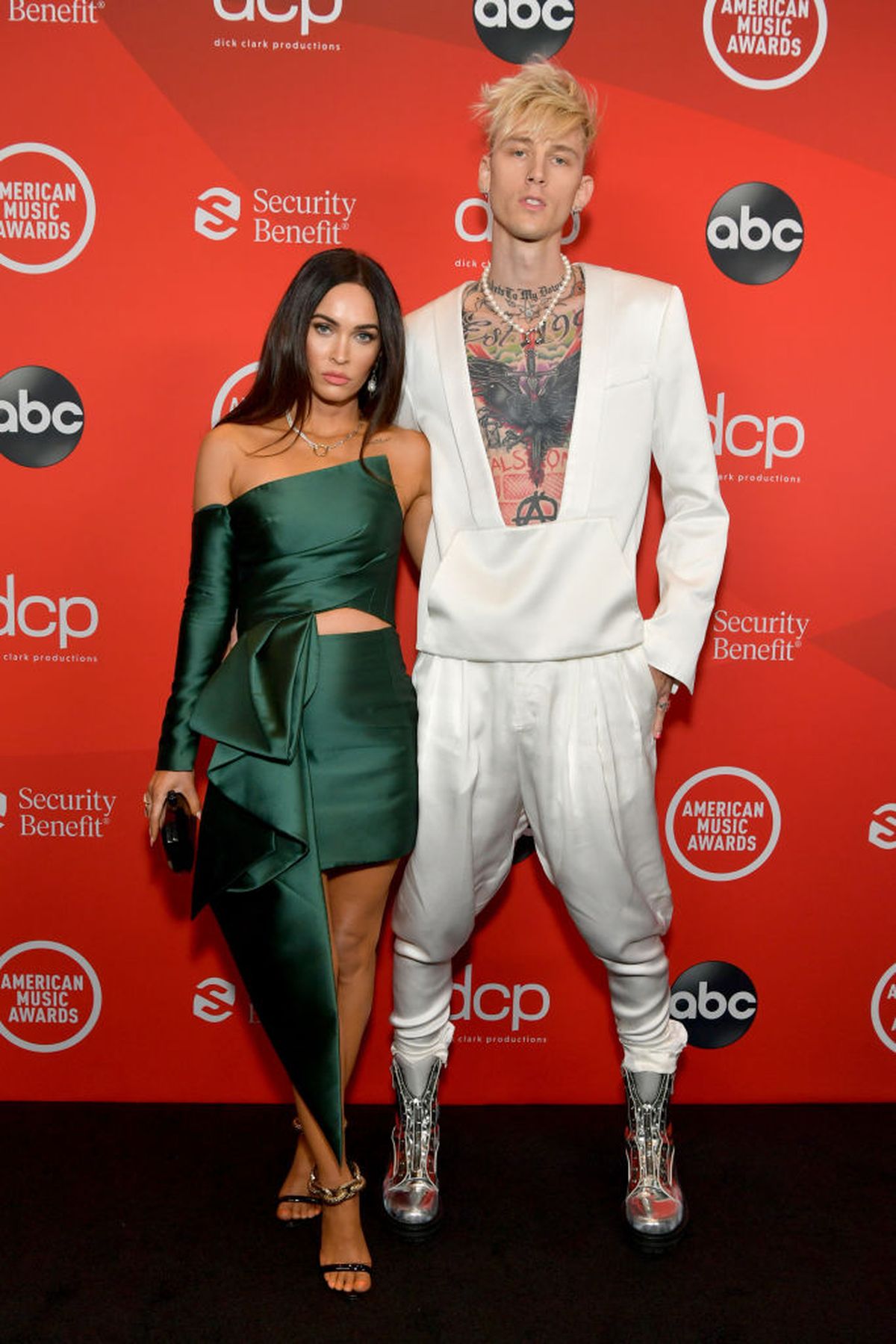 Megan Fox dan Machine Gun Kelly Batal Tunangan, Status Hubungan Dirahasiakan