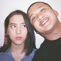 Kakang sendiri baru berulang tahun ke-30. Selain dikenal sebagai content creator, pria kelahiran 18 Mei 1992 itu juga seorang penyanyi dan penyiar. Hubungannya dengan Adhisty Zara terpaut 11 tahun. Foto: dok. Instagram @zaraadhsty