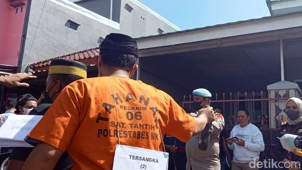 Aksi anak buah eks Kasatpol PP bunuh pegawai Dishub lempar santet ke rumah korban (detikSulsel/Muh Ishak Agus)