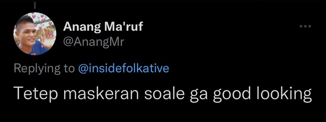 Bukan karena takut sama virus Corona, cuma takut nanti ketampanan atau kecantikannya jadi mendadak hilang kalau harus buka masker. Ada-ada saja memang netizen nih.. Foto: Twitter