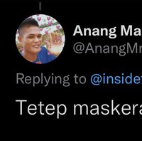 Bukan karena takut sama virus Corona, cuma takut nanti ketampanan atau kecantikannya jadi mendadak hilang kalau harus buka masker. Ada-ada saja memang netizen nih.. Foto: Twitter