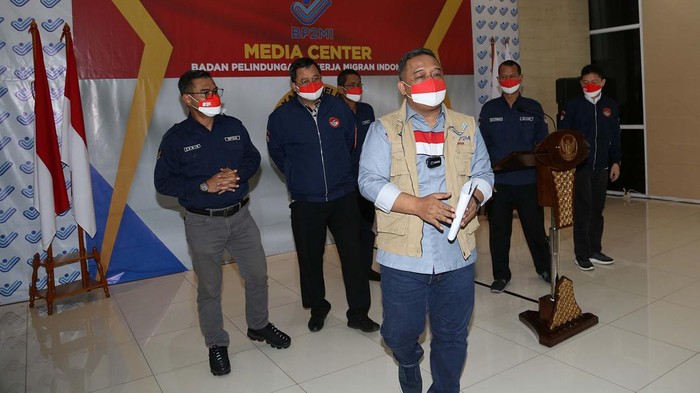 Badan Pelindungan Pekerja Migran Indonesia (BP2MI) mengungkap praktik pemalsuan keabsahan dokumen terkait biaya penempatan calon pekerja migran Indonesia (PMI) tujuan Taiwan.