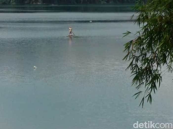 Danau Ranu Pakis Lumajang