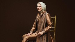 Kenal Lebih Dekat Nina Nugroho, Desainer Baju Office Look untuk Muslimah