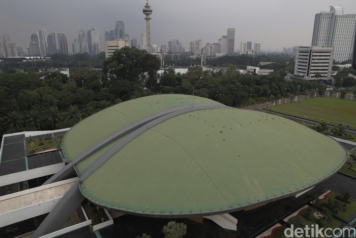 Suasana dome Gedung Nusantara DPR atau Gedung Kura-Kura di Kompleks Parlemen, Senayan, Jakarta, Kamis (19/5/2022).