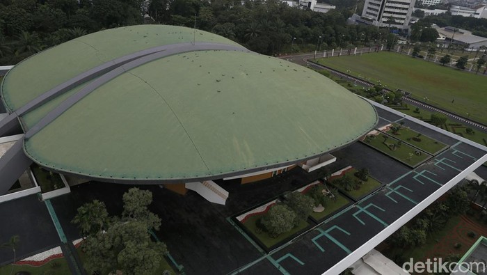Suasana dome Gedung Nusantara DPR atau Gedung Kura-Kura di Kompleks Parlemen, Senayan, Jakarta, Kamis (19/5/2022).