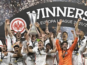 Eintracht Frankfurt Ikuti Jejak Istimewa Chelsea & Villarreal