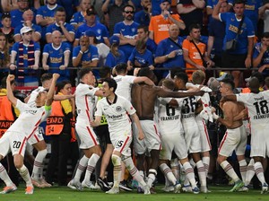 Frankfurt Jeblok di Bundesliga, Berjaya di Europa