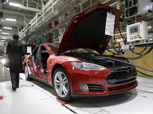 Tesla Jadi Bangun Pabrik di Indonesia Gak Nih?