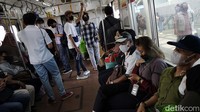 Kapasitas KRL di wilayah Jakarta Bogor Depok Tangerang dan Bekasi (Jabodetabek) dan Yogyakarta-solo ditingkatkan dari sebelumnya 60 persen menjadi 80 persen atau 130-135 pengguna per kereta.