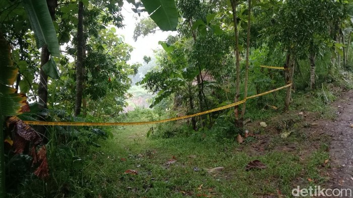 Lokasi penemuan mayat gadis ABG yang ternyata korban pembunuhan, di Desa Kaliputih, Kecamatan Alian, Kebumen, Kamis (19/5/2022).