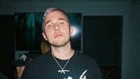Marshmello diketahui memiliki nama asli Chris. Foto: Instagram