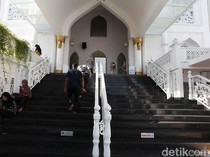 Jangan Buru-buru, Rasulullah Anjurkan Jalan Tenang saat ke Masjid