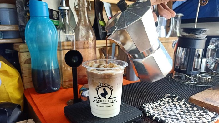 Menu Kopi Duren, salah satu menu kopi unik di Denpasar.