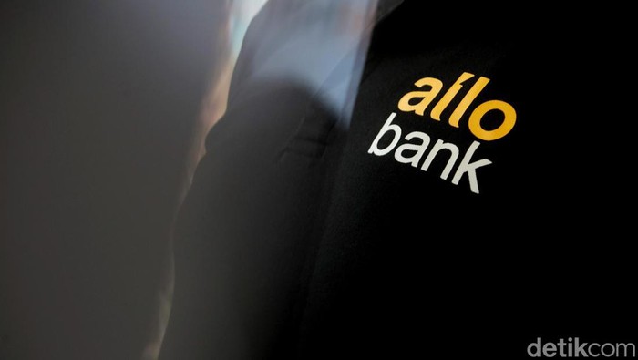 Ultimate Shareholder Allo Bank Indonesia, Chairul Tanjung, mengenalkan Dirut Allo Bank Indra Utoyo. Allo Bank rencananya akan resmi diluncurkan ke publik besok.