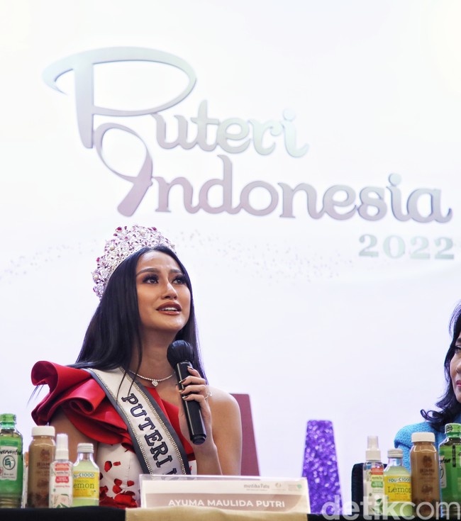 Ayuma harus melalui kegagalan berulangkali saat audisi Puteri Indonesia dari tahun ke tahun. Patah hati pasti, tapi saya tidak patah semangat. Mama saya selalu bilang, kita bisa sukses selama kita percaya dan selalu usaha, kenang perempuan 24 tahun ini. (Foto: Pradita Utama/detikcom)