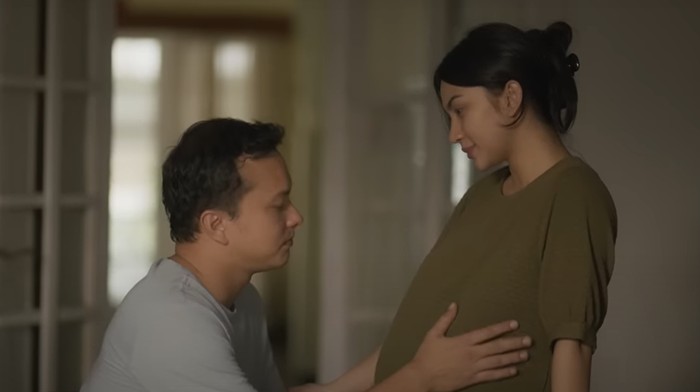 Nicholas Saputra dan Ariel Tatum di Film Sayap Sayap Patah