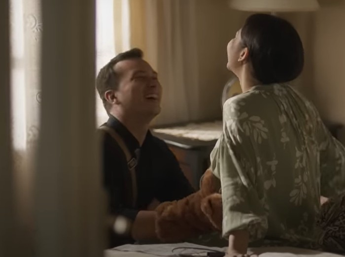 Nicholas Saputra dan Ariel Tatum di Film Sayap Sayap Patah