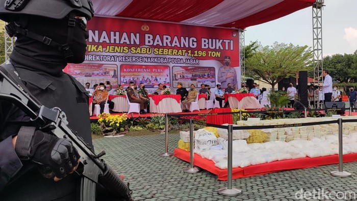 Pemusnahan sabu satu ton di Polda Jabar