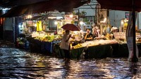Daerah yang paling terkena dampak banjir adalah Chatuchak, Lak Si, Don Mueang dan Lat Phrao. Di beberapa tempat, ketinggian air mencapai lebih dari 1 meter.